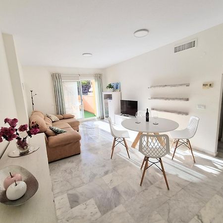 Golf & Resort Apartment In La Reserva De 马尔韦利亚 外观 照片