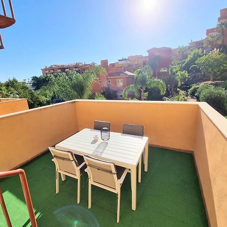 Golf & Resort Apartment In La Reserva De 马尔韦利亚 外观 照片