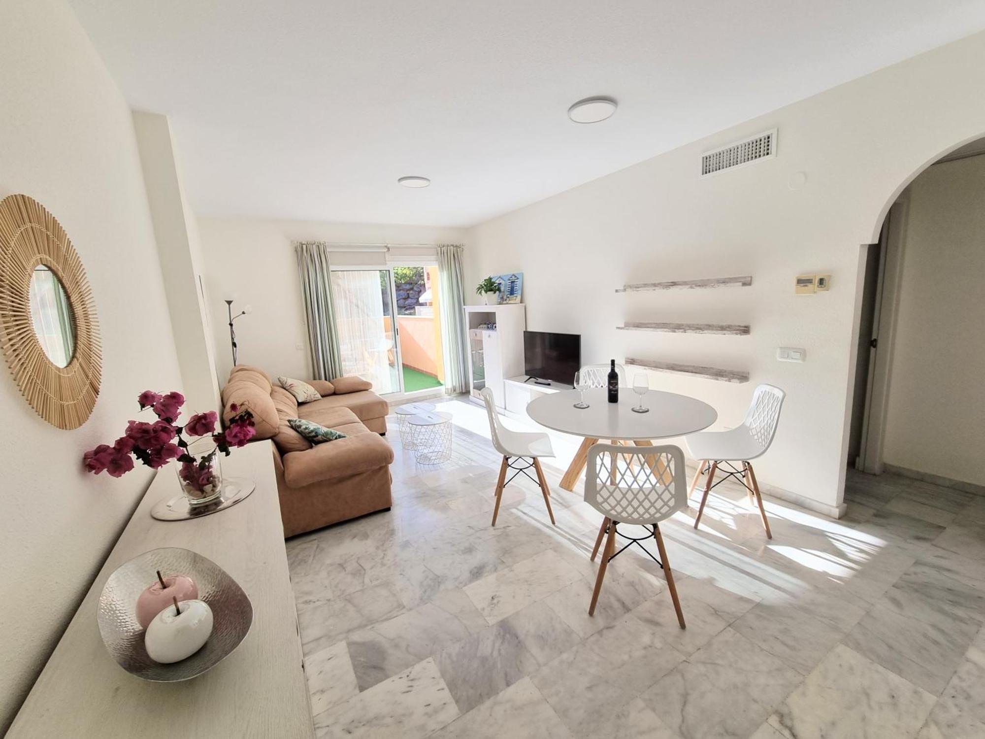 Golf & Resort Apartment In La Reserva De 马尔韦利亚 外观 照片